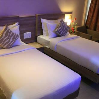 Best Western Takshashila, Ahmedabad 4